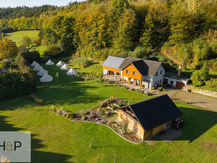 Prodej ubytovacího zařízení 580 m² - foto 1