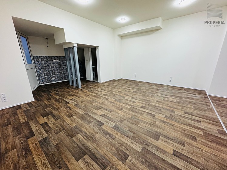 Pronájem obchodního prostoru 75 m² - foto 3