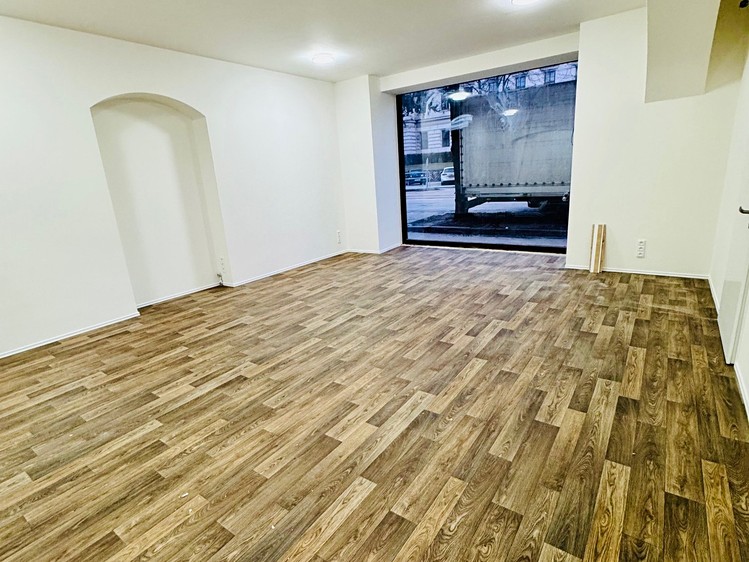 Pronájem obchodního prostoru 75 m² - foto 1