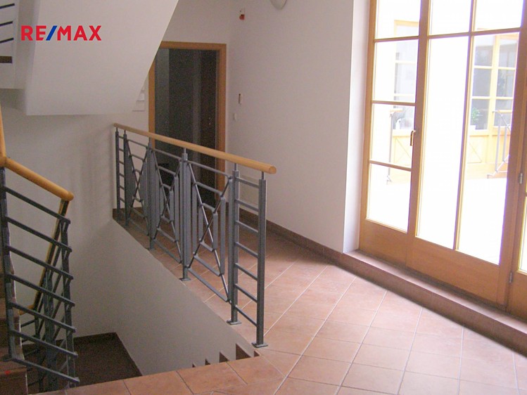 Pronájem kanceláře 22 m² - foto 6