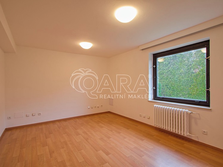 Pronájem kanceláře 417 m² - foto 3