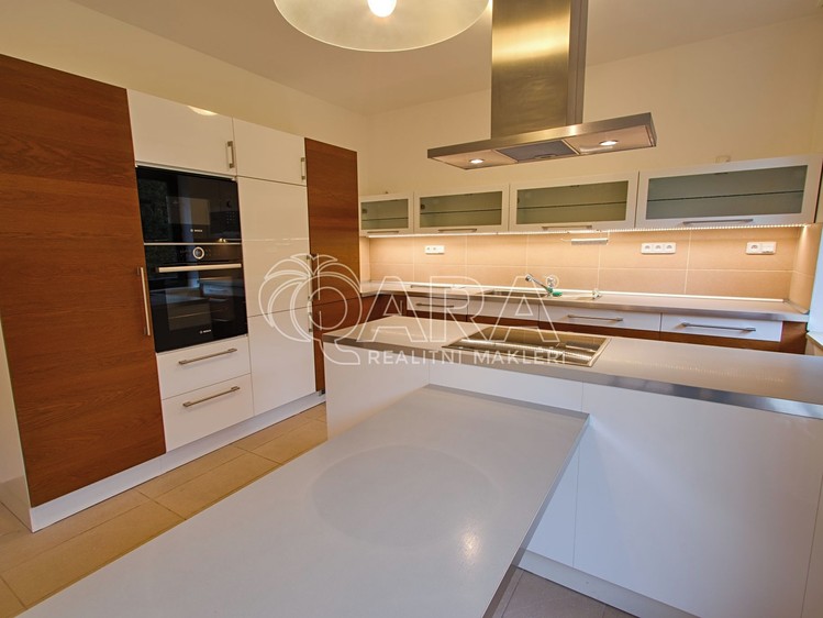 Pronájem kanceláře 417 m² - foto 5