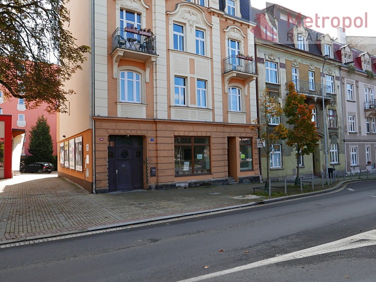 Pronájem obchodního prostoru 95 m² - foto 1