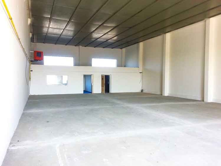 Pronájem skladového prostoru 325 m² - foto 4
