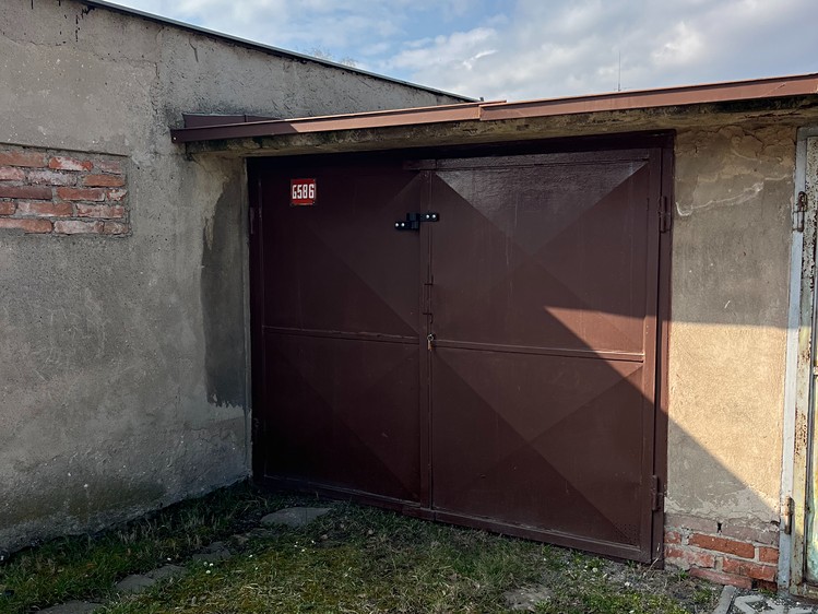 Prodej garáže 18 m² - foto 1
