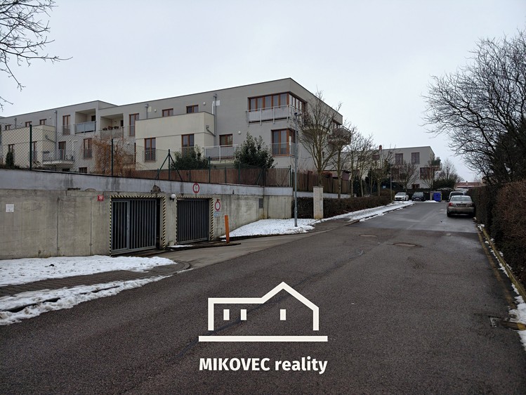 Prodej garáže 12 m² - foto 8
