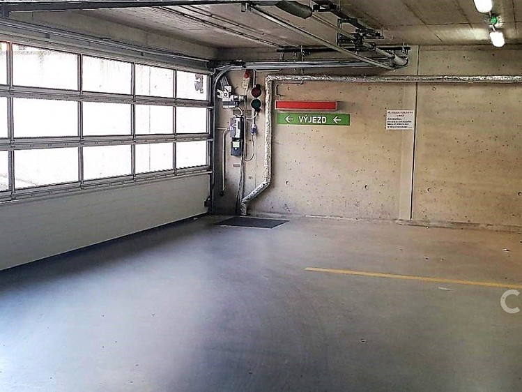 Prodej garážového stání 14 m² - foto 3