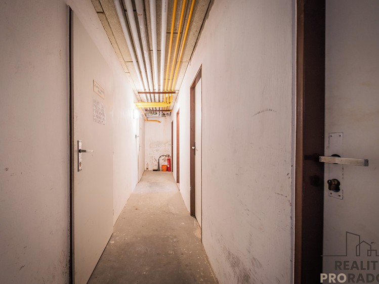 Prodej garáže 15 m² - foto 4