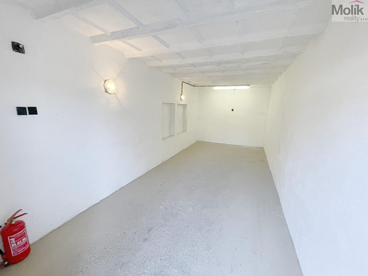 Prodej garáže 17 m² - foto 5