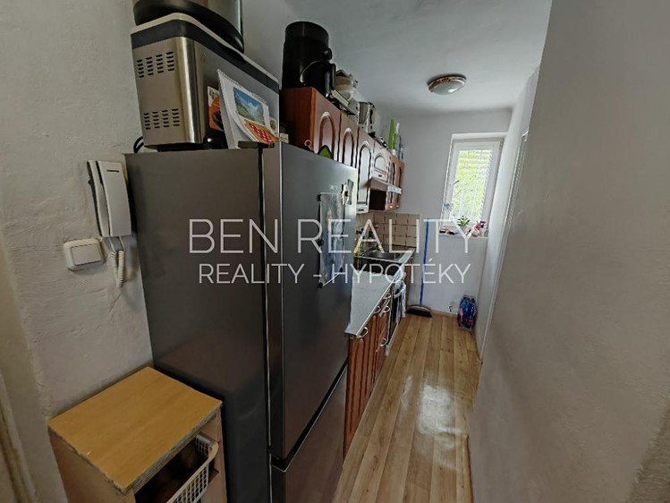 Prodej bytu 3+1 63 m² (Jednopodlažní) - foto 3