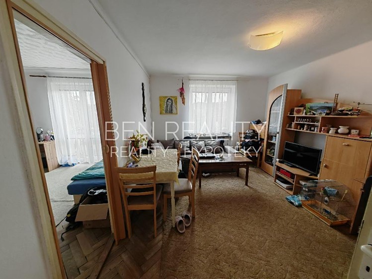Prodej bytu 3+1 63 m² (Jednopodlažní) - foto 2