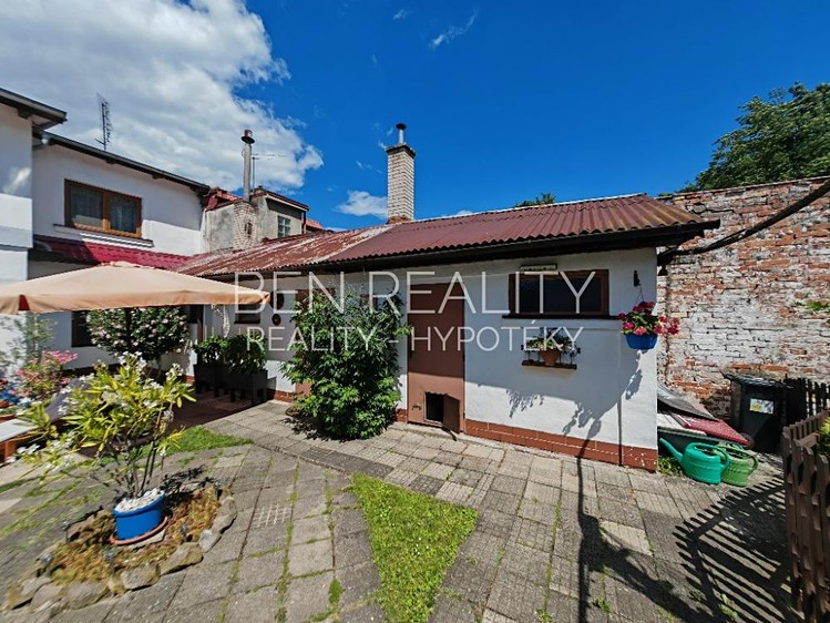Prodej rodinného domu 250 m², pozemek 517 m² - foto 6