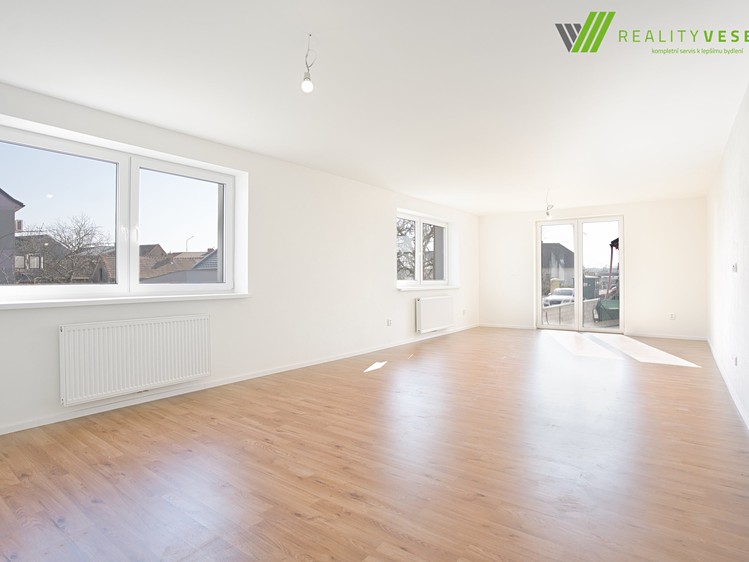 Prodej  rodinného domu 240 m², pozemek 369 m² - foto 3