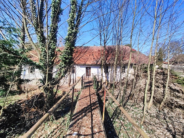 Prodej rodinného domu 133 m², pozemek 457 m² - foto 1