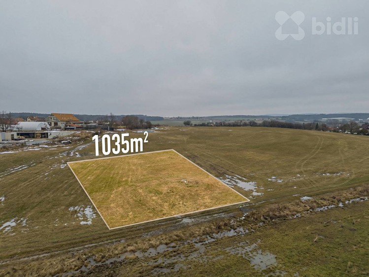 Prodej stavebního pozemku 1 035 m² - foto 2