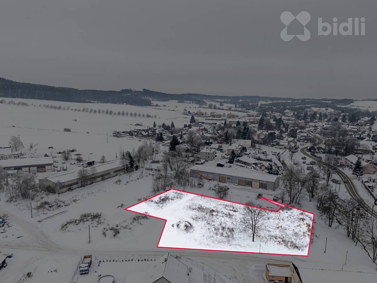 Prodej stavebního pozemku 3 878 m² - foto 1