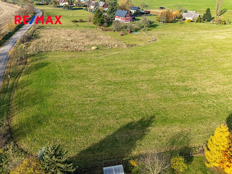 Prodej stavebního pozemku 1 104 m² - foto 5