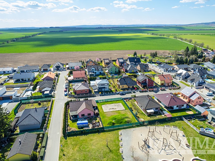 Prodej stavebního pozemku 533 m² - foto 4