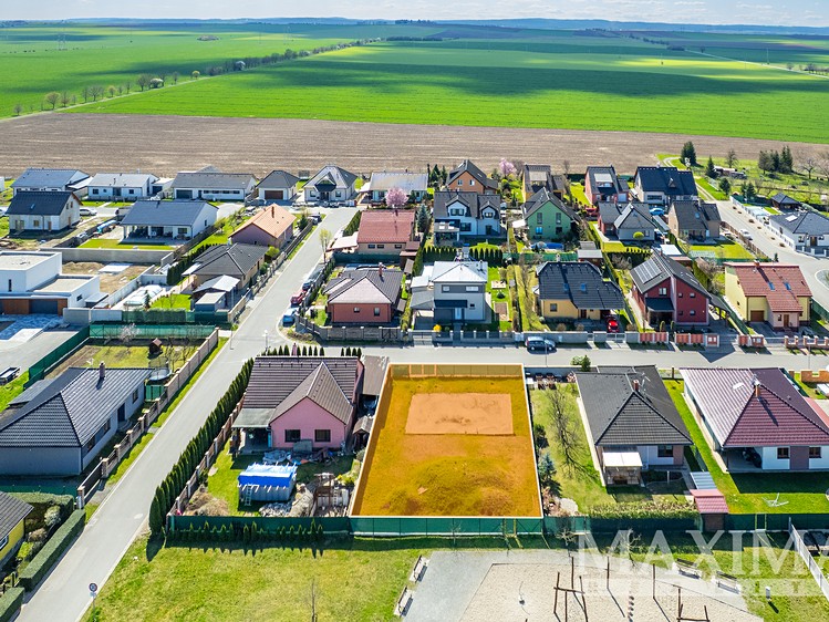 Prodej stavebního pozemku 533 m² - foto 3