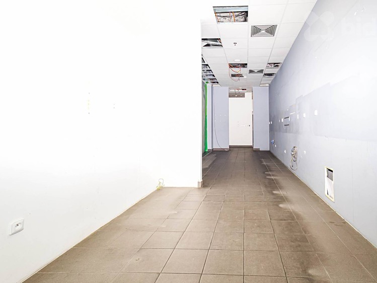 Pronájem obchodního prostoru 63 m² - foto 3
