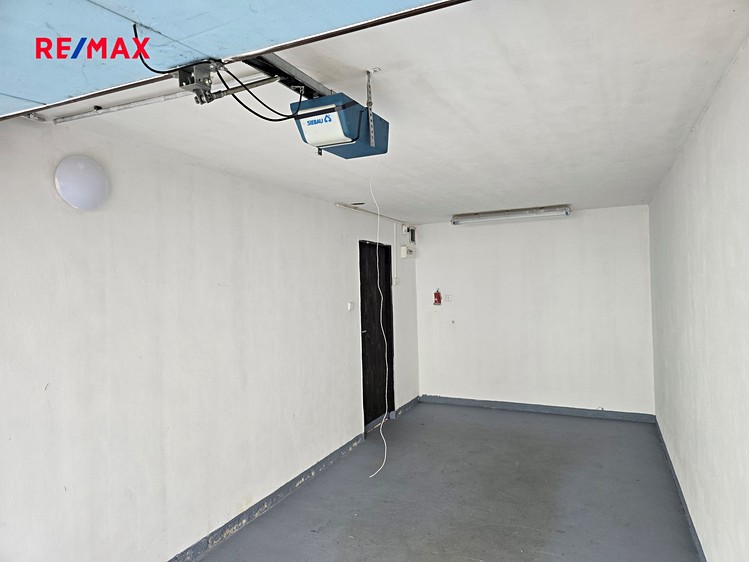 Pronájem obchodního prostoru 129 m² - foto 4