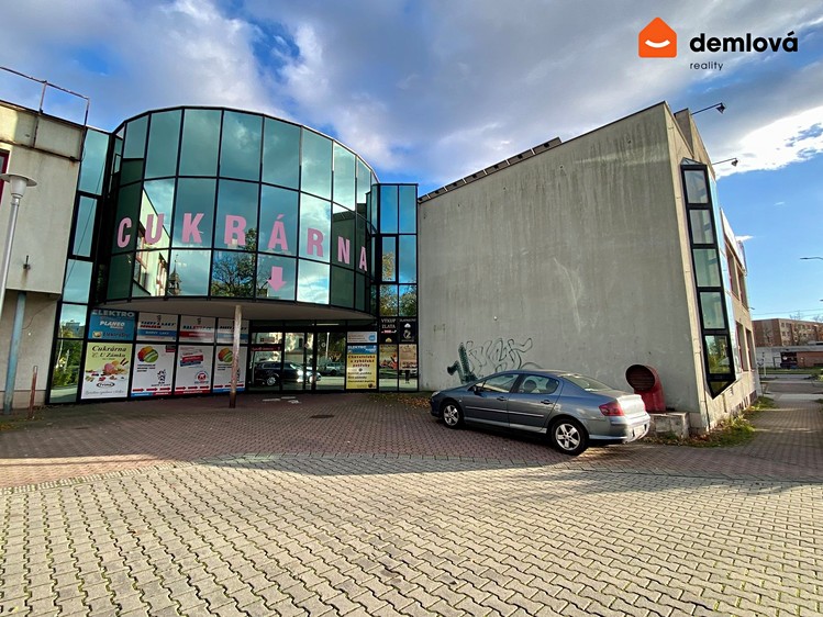 Pronájem obchodního prostoru 213 m² - foto 1