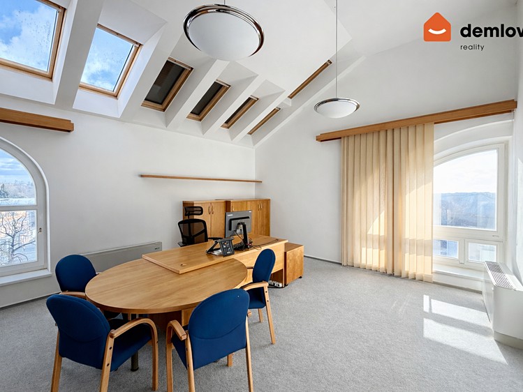 Pronájem kanceláře 113 m² - foto 2