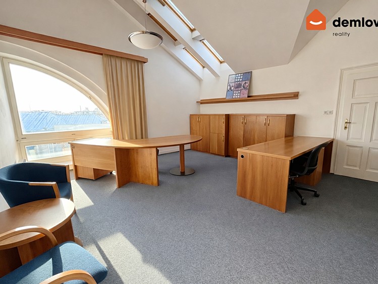 Pronájem kanceláře 113 m² - foto 6