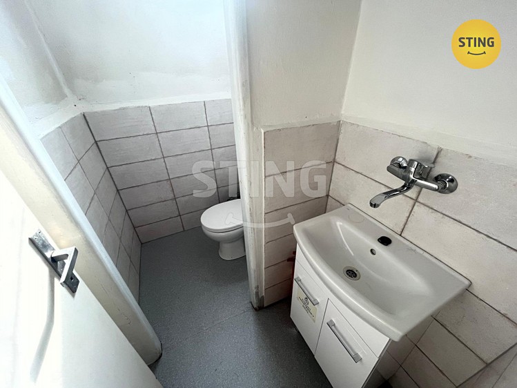 Pronájem skladového prostoru 46 m² - foto 7