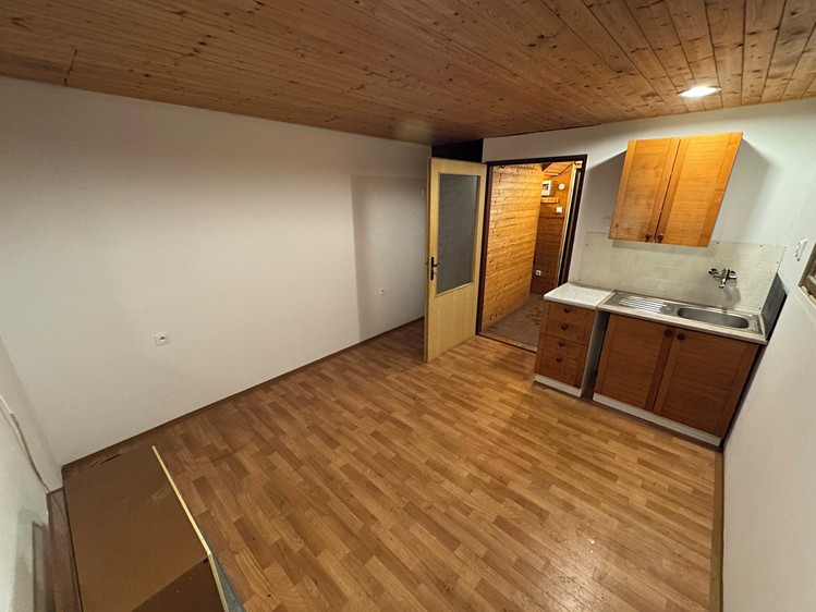 Pronájem kanceláře 33 m² - foto 3