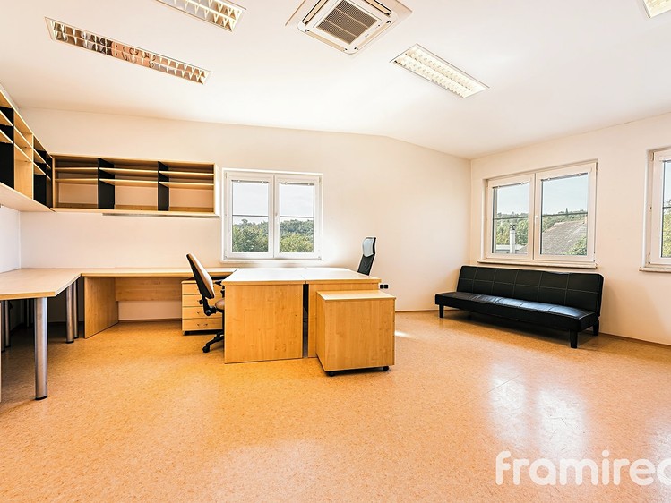 Pronájem kanceláře 20 m² - foto 4