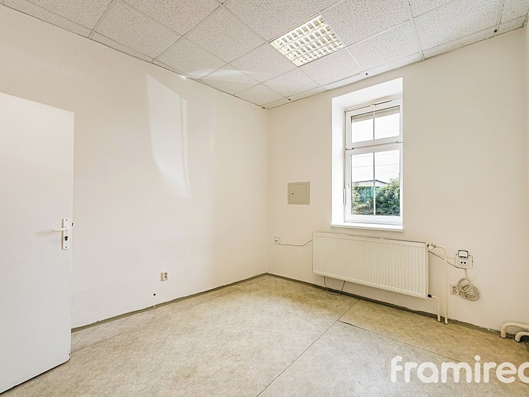 Pronájem kanceláře 20 m² - foto 5