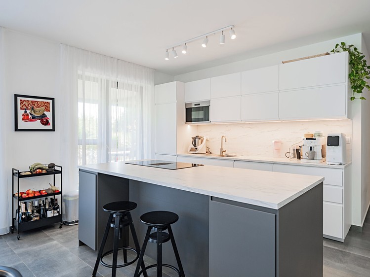Prodej rodinného domu 170 m², pozemek 1 050 m² - foto 8