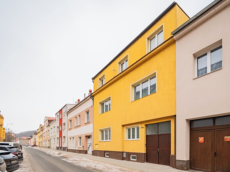 Prodej rodinného domu 400 m², pozemek 326 m² - foto 3