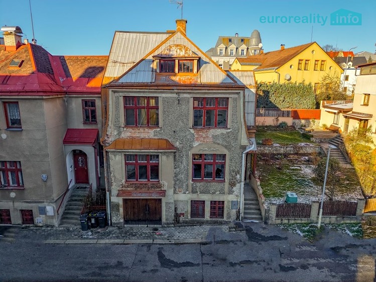 Prodej rodinného domu 218 m², pozemek 191 m² - foto 3