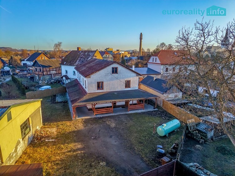 Prodej rodinného domu 272 m², pozemek 857 m² - foto 7