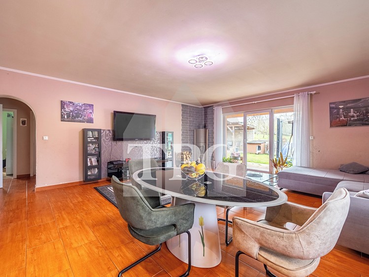 Prodej rodinného domu 144 m², pozemek 827 m² - foto 6