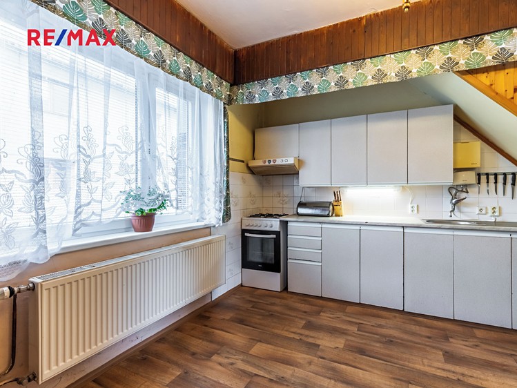 Prodej  rodinného domu 104 m², pozemek 345 m² - foto 4