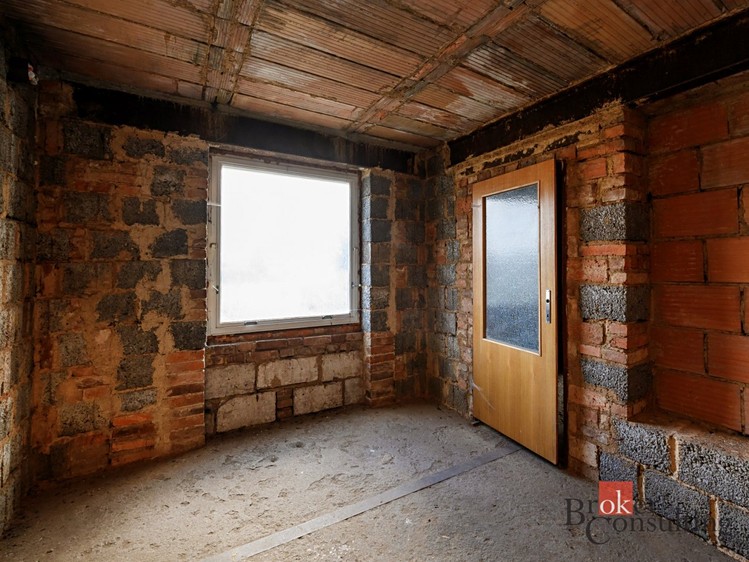 Prodej rodinného domu 300 m², pozemek 600 m² - foto 6