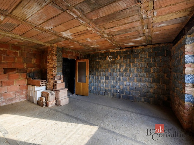 Prodej rodinného domu 300 m², pozemek 600 m² - foto 8