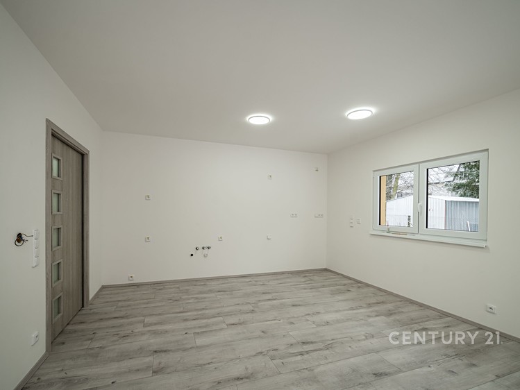 Prodej rodinného domu 90 m², pozemek 1 510 m² - foto 8
