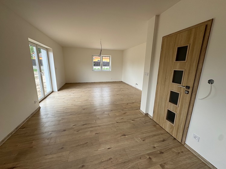 Prodej  rodinného domu 99 m², pozemek 326 m² - foto 7