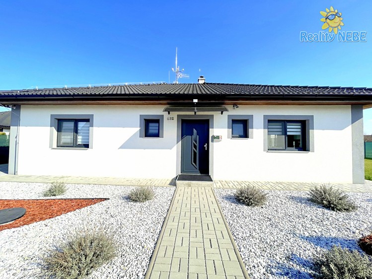 Prodej rodinného domu 109 m², pozemek 762 m² - foto 3