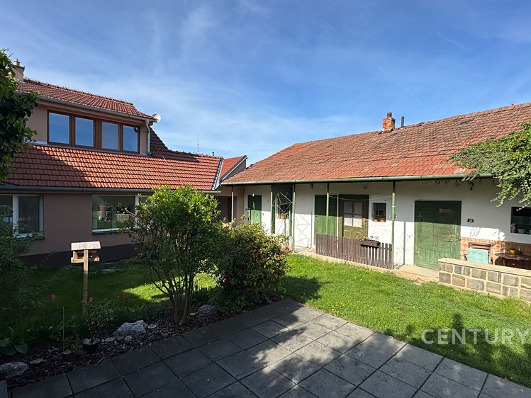Prodej rodinného domu 174 m², pozemek 863 m² - foto 6