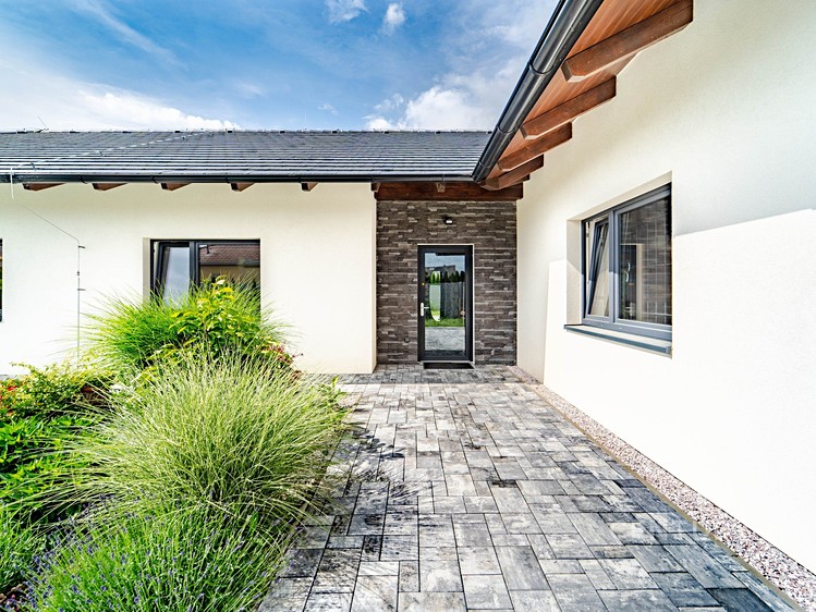 Prodej rodinného domu 417 m², pozemek 1 139 m² - foto 4