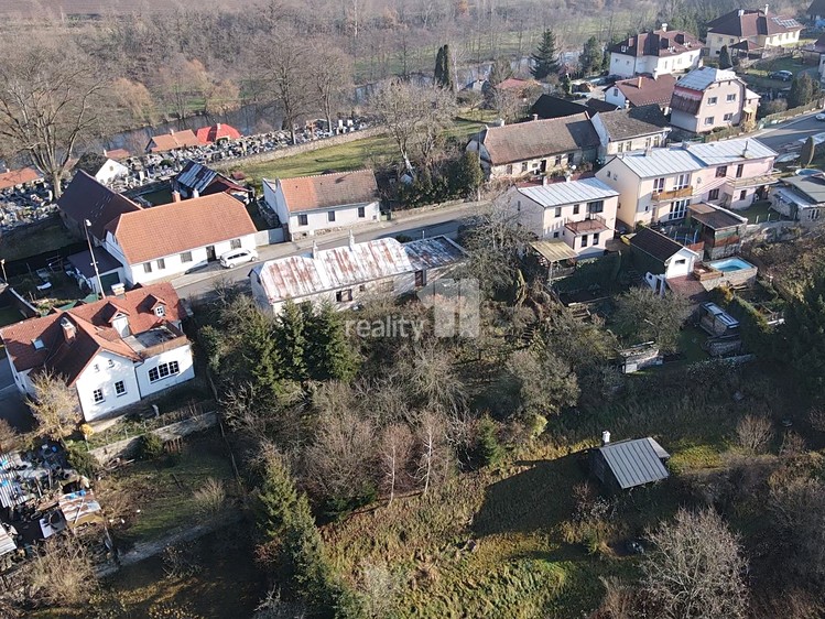 Prodej rodinného domu 76 m², pozemek 1 074 m² - foto 1