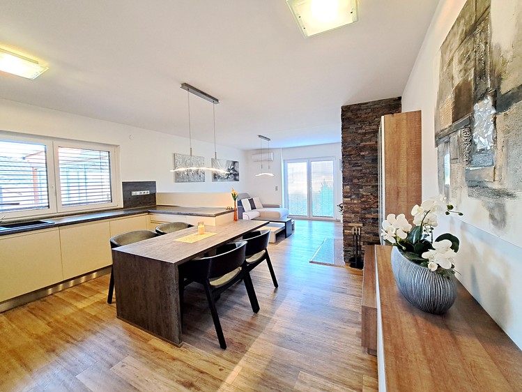 Prodej rodinného domu 190 m², pozemek 926 m² - foto 4