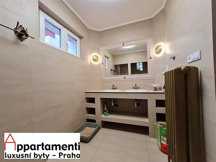 Prodej rodinného domu 220 m², pozemek 546 m² - foto 7