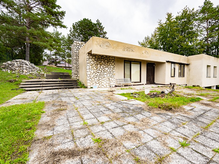 Prodej rodinného domu 263 m², pozemek 2 794 m² - foto 5