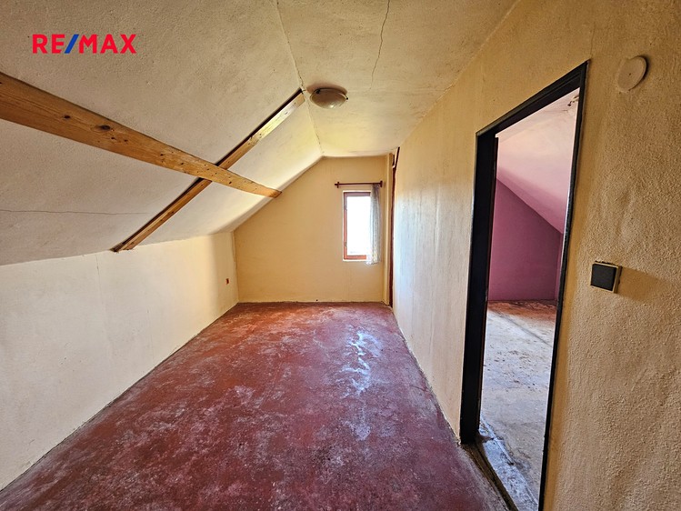 Prodej rodinného domu 141 m², pozemek 1 354 m² - foto 8